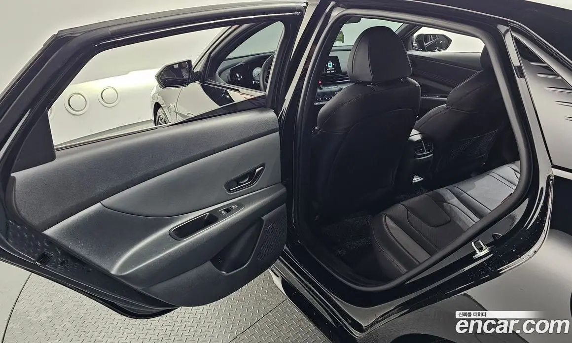 Hyundai Avante 2025 1.6 автомат (гидро), фото 18
