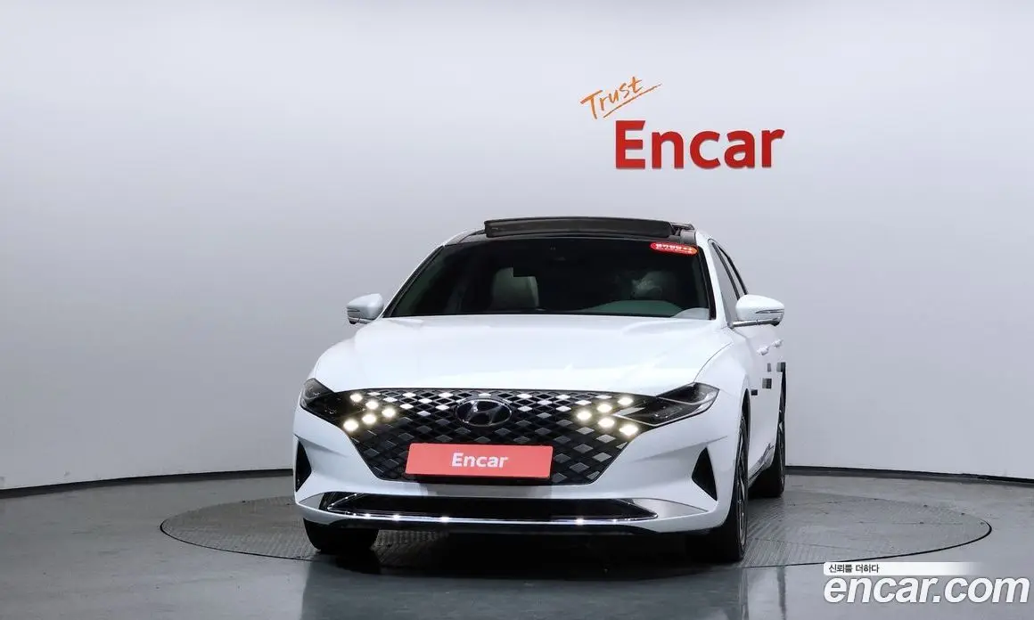 Hyundai Grandeur 2022 2.4 автомат (гидро), фото 2 Hyundai Grandeur 2022 2.4 автомат (гидро), фото 2