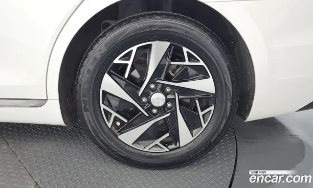 Hyundai Grandeur 2022 2.4 автомат (гидро), миниатюра 6 Hyundai Grandeur 2022 2.4 автомат (гидро), миниатюра 6