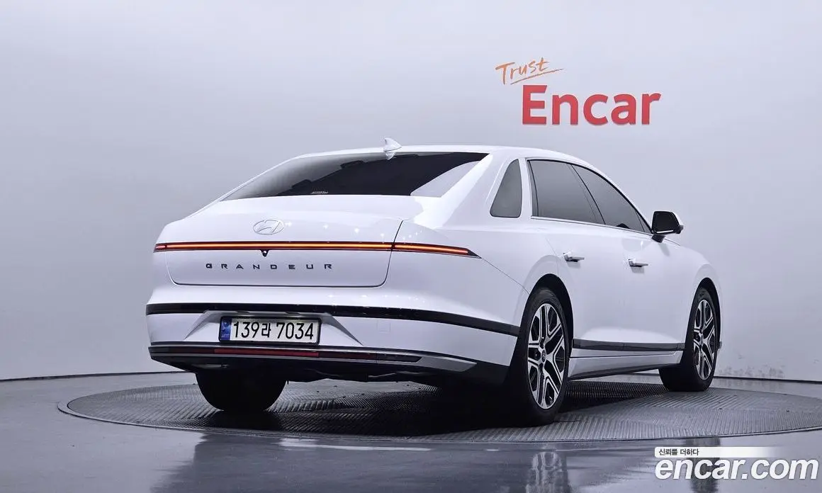Hyundai Grandeur 2023 3.5 автомат (гидро), фото 1 Hyundai Grandeur 2023 3.5 автомат (гидро), фото 1