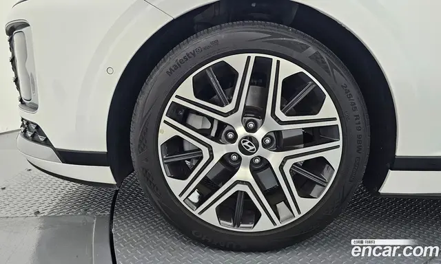 Hyundai Grandeur 2023 3.5 автомат (гидро), миниатюра 4 Hyundai Grandeur 2023 3.5 автомат (гидро), миниатюра 4
