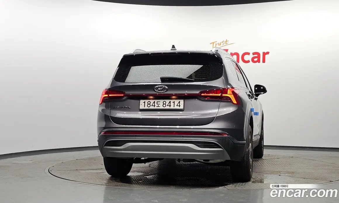 Hyundai Santa Fe 2022 2.2 автомат (гидро), фото 4 Hyundai Santa Fe 2022 2.2 автомат (гидро), фото 4
