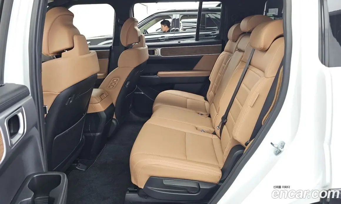 Hyundai Santa Fe 2024 1.6 автомат (гидро), фото 16