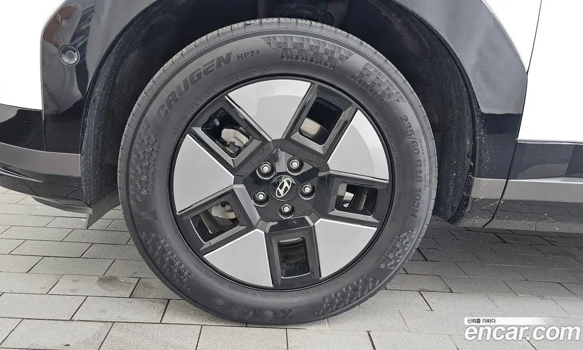 Hyundai Santa Fe 2024 1.6 автомат (гидро), фото 5