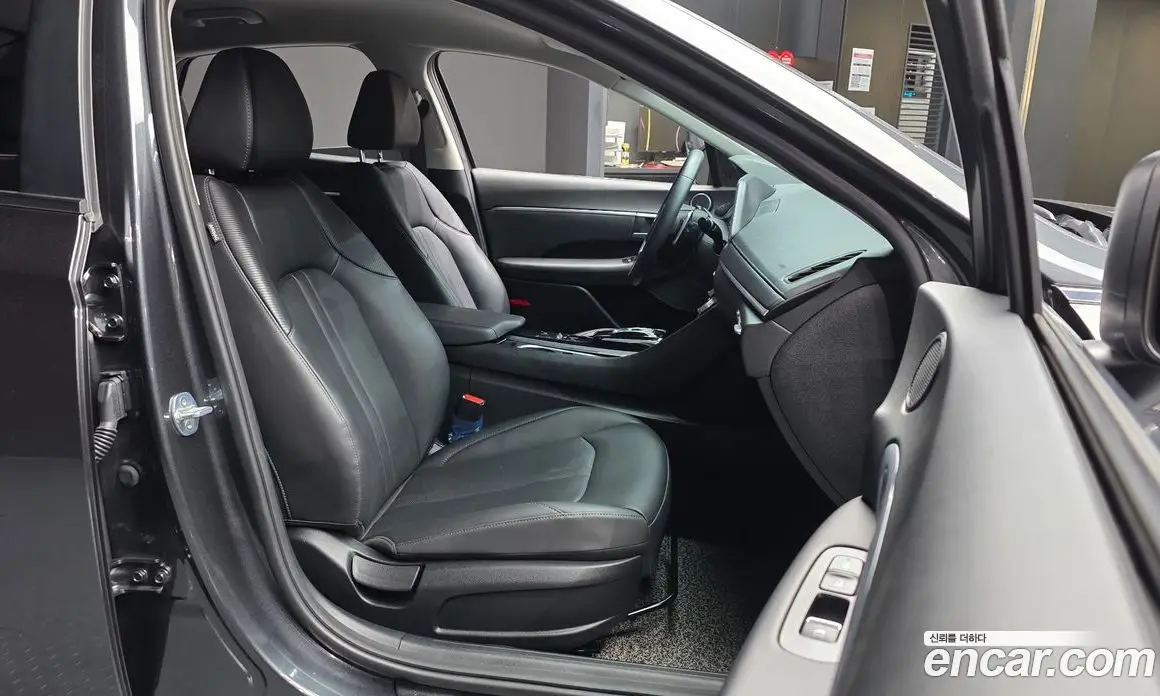 Hyundai Sonata 2019 2.0 автомат (гидро), фото 17 Hyundai Sonata 2019 2.0 автомат (гидро), фото 17