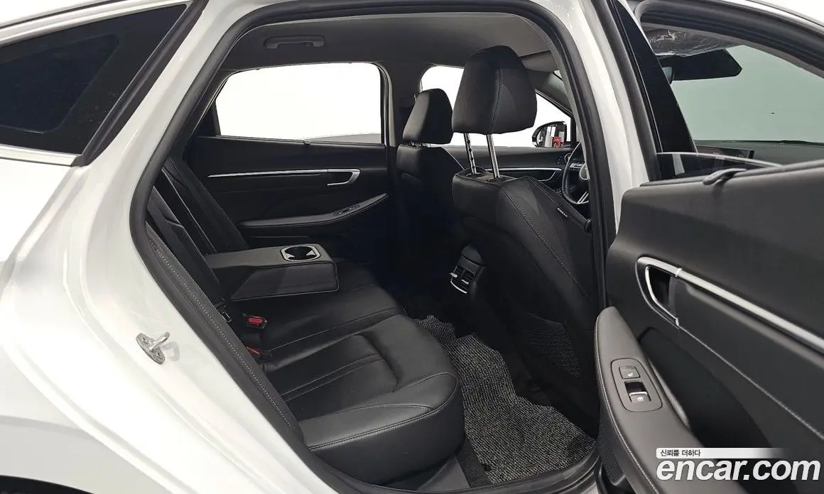 Hyundai Sonata 2023 2.0 автомат (гидро), фото 16 Hyundai Sonata 2023 2.0 автомат (гидро), фото 16