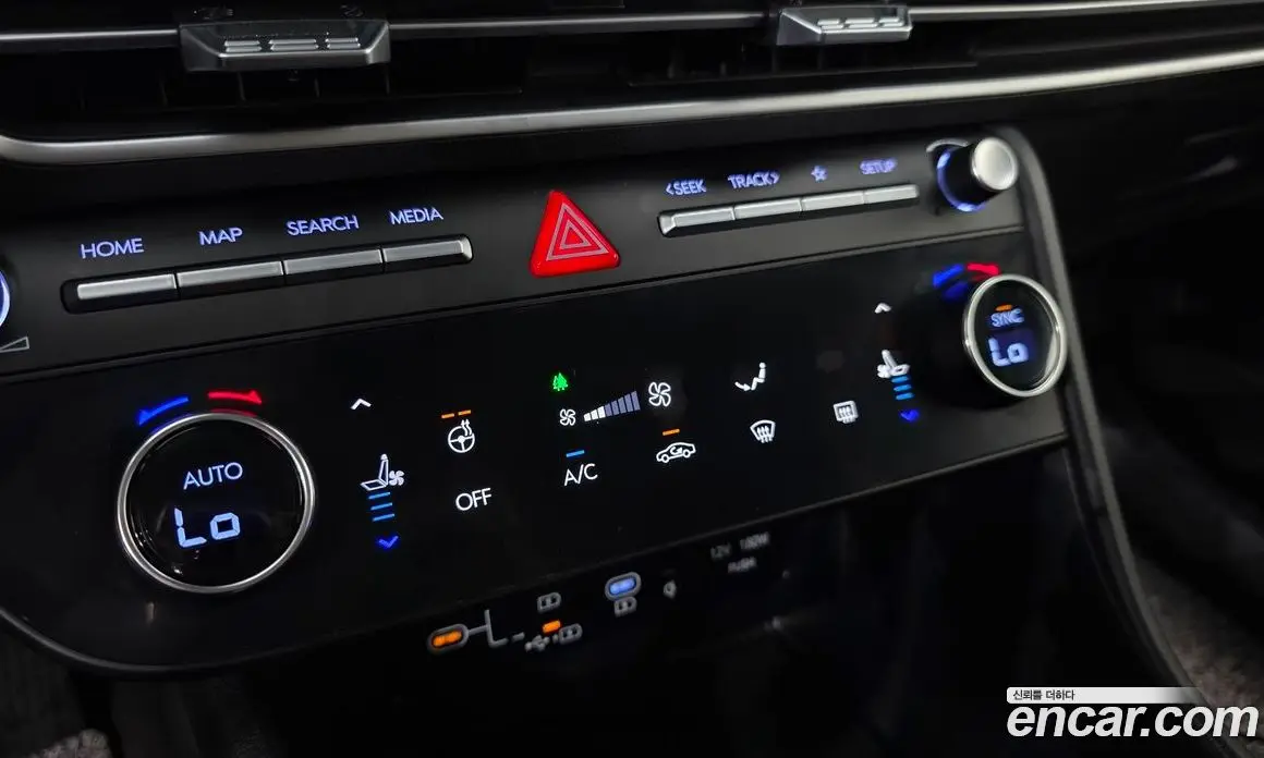 Hyundai Sonata 2024 2.0 автомат (гидро), фото 23