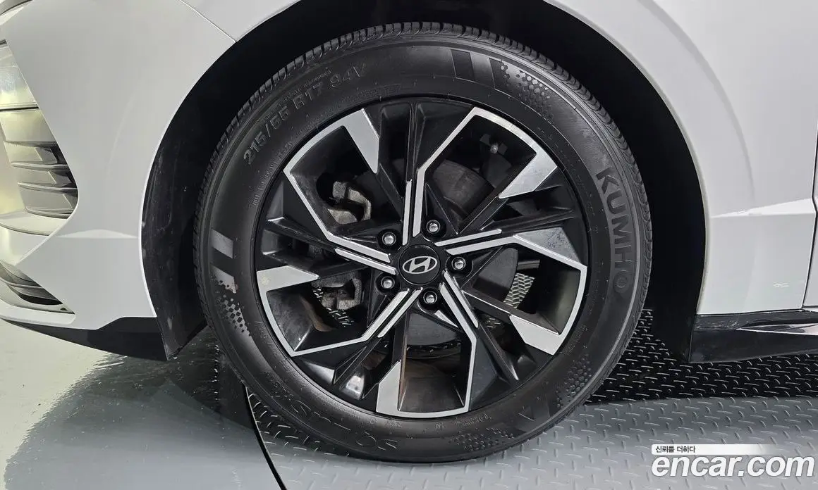 Hyundai Sonata 2024 2.0 автомат (гидро), фото 5