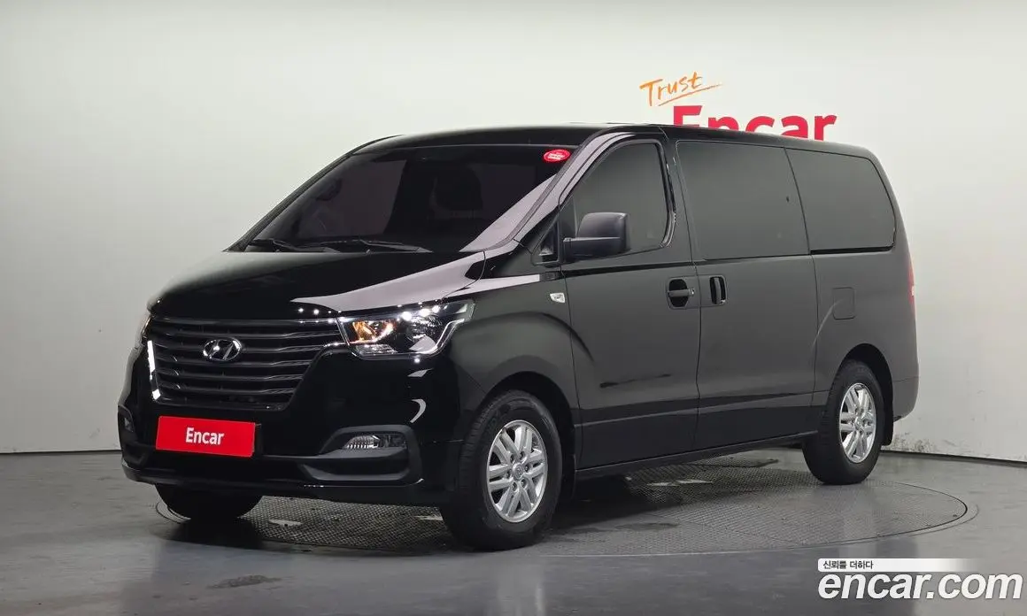 Hyundai Starex 2019 2.5 автомат (гидро), фото 1 Hyundai Starex 2019 2.5 автомат (гидро), фото 1