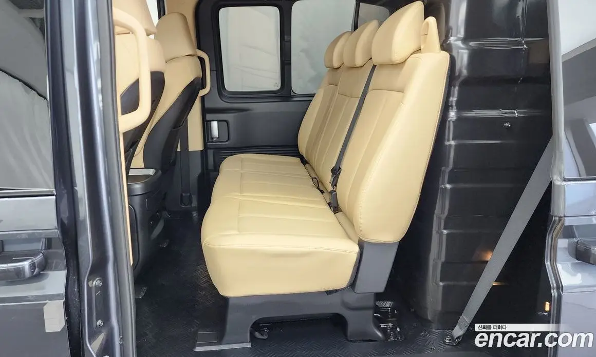 Hyundai Staria 2022 3.5 автомат (гидро), фото 16 Hyundai Staria 2022 3.5 автомат (гидро), фото 16