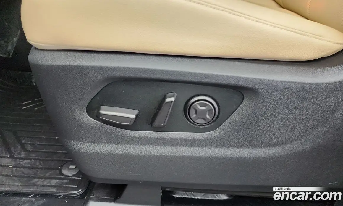 Hyundai Staria 2022 3.5 автомат (гидро), фото 30 Hyundai Staria 2022 3.5 автомат (гидро), фото 30