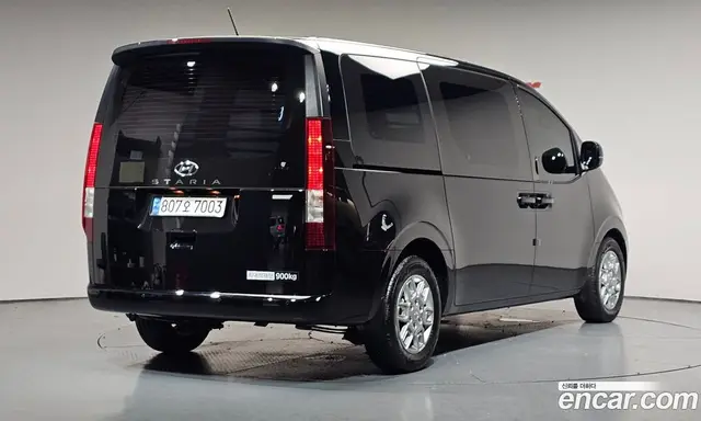 Hyundai Staria 2023 2.2 автомат (гидро), миниатюра 1
