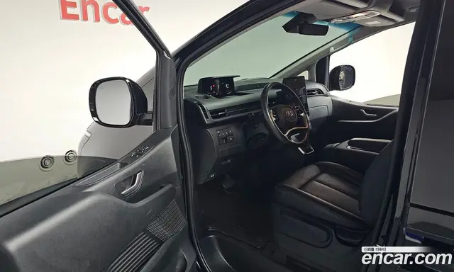 Hyundai Staria 2023 2.2 автомат (гидро), миниатюра 12