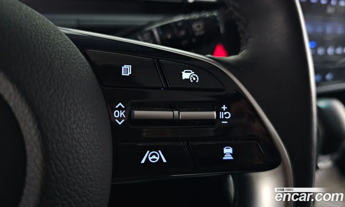 Hyundai Staria 2023 2.2 автомат (гидро), фото 33