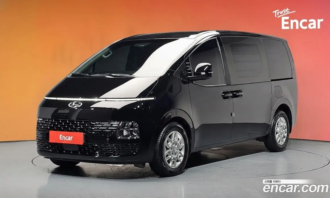 Hyundai Staria 2023 2.2 автомат (гидро), фото 34