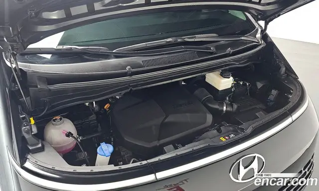 Hyundai Staria 2023 2.2 автомат (гидро), миниатюра 5