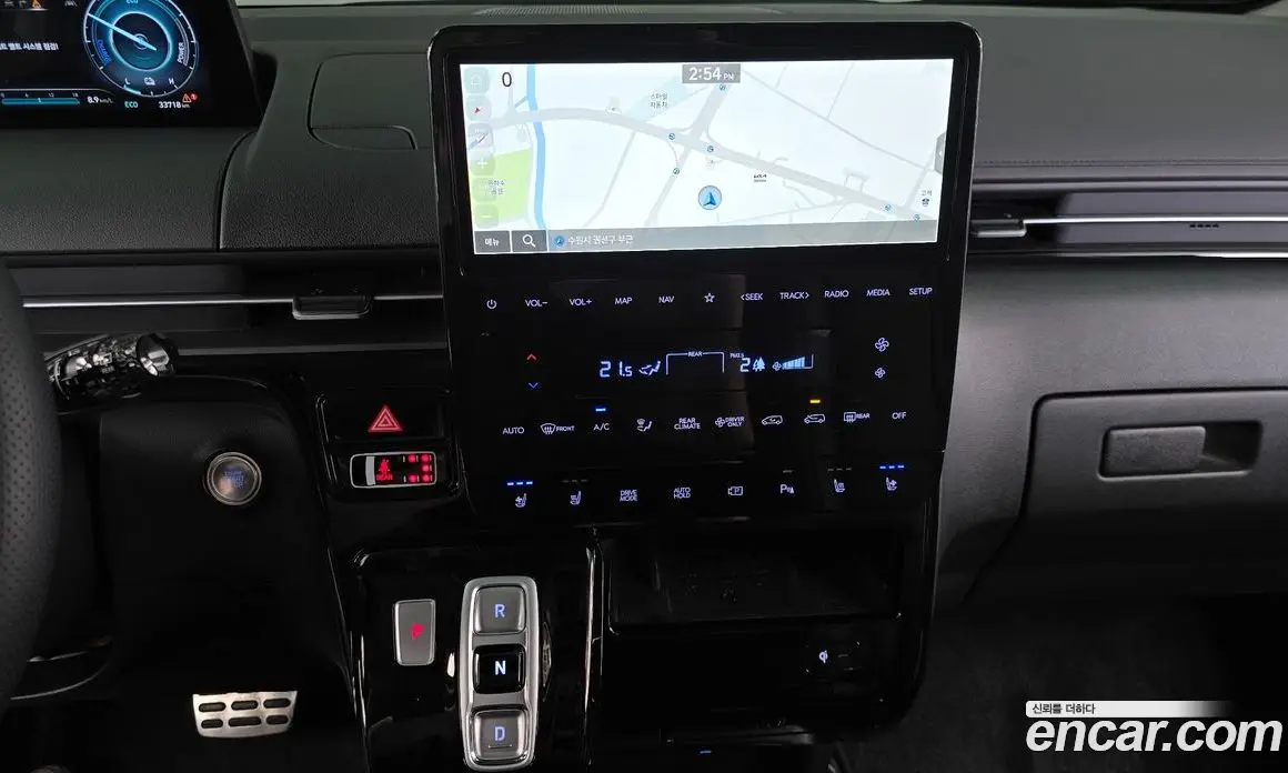 Hyundai Staria 2024 1.6 автомат (гидро), фото 19