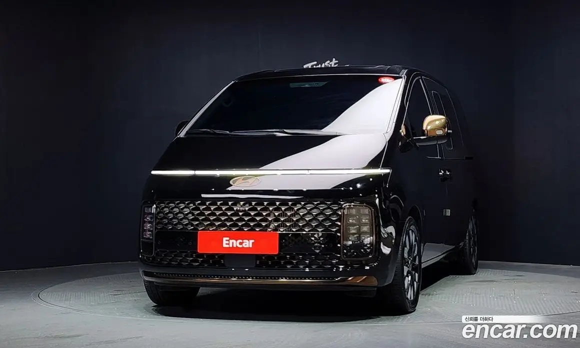Hyundai Staria 2024 1.6 автомат (гидро), фото 3