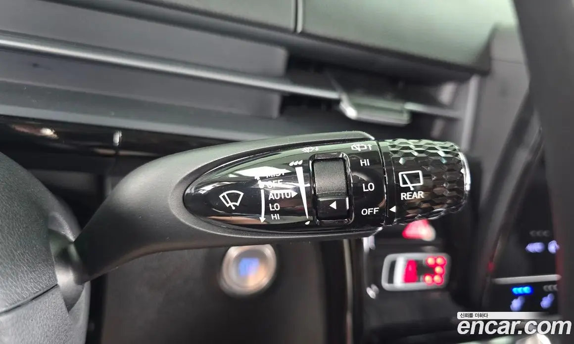 Hyundai Staria 2024 1.6 автомат (гидро), фото 25
