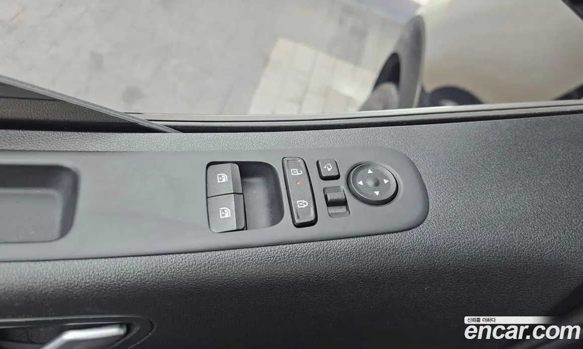 Hyundai Staria 2024 1.6 автомат (гидро), фото 37