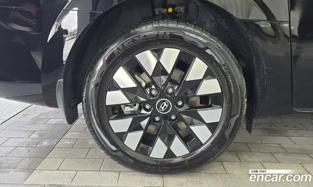 Hyundai Staria 2024 1.6 автомат (гидро), миниатюра 5