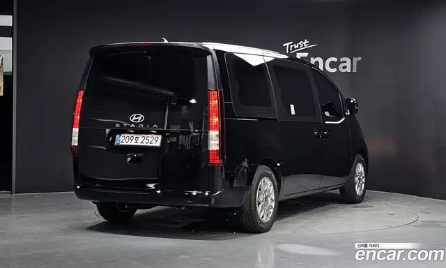 Hyundai Staria 2026 1.6 автомат (гидро), миниатюра 2
