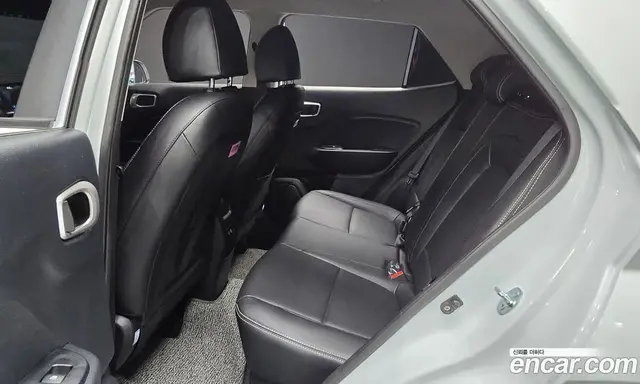 Hyundai Venue 2025 1.6 автомат (гидро), миниатюра 12