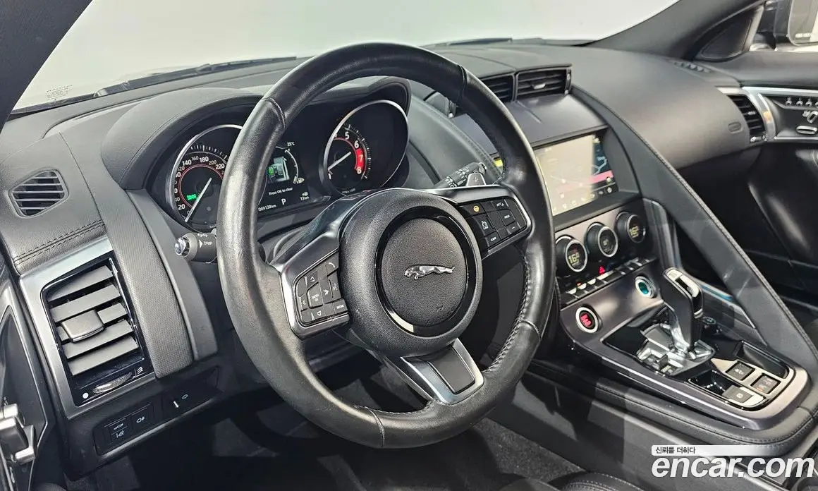 Jaguar F-Type 2018 2.0 автомат (гидро), фото 16