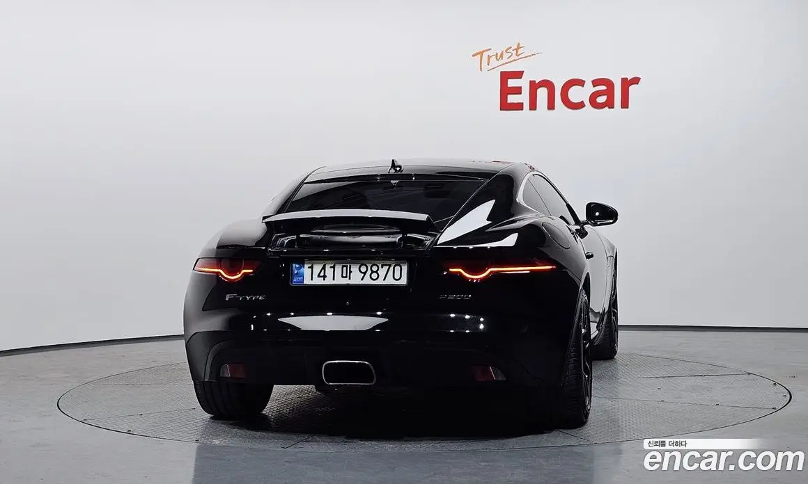 Jaguar F-Type 2018 2.0 автомат (гидро), фото 3