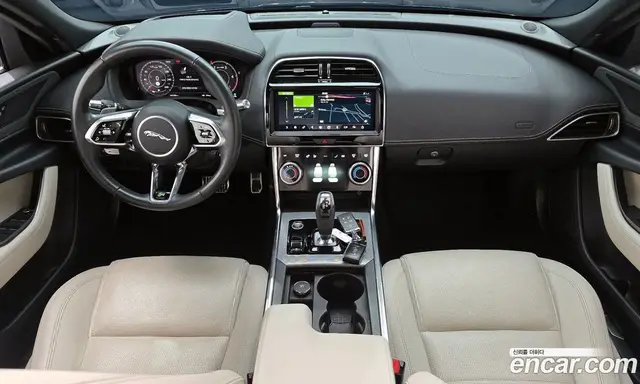 Jaguar XE 2020 2.0 автомат (гидро), миниатюра 1 Jaguar XE 2020 2.0 автомат (гидро), миниатюра 1