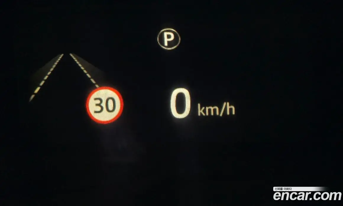 Jaguar XE 2020 2.0 автомат (гидро), фото 23 Jaguar XE 2020 2.0 автомат (гидро), фото 23