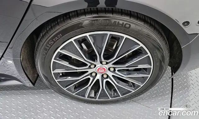 Jaguar XE 2020 2.0 автомат (гидро), миниатюра 8 Jaguar XE 2020 2.0 автомат (гидро), миниатюра 8