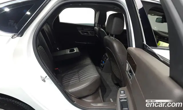 Jaguar XF 2018 2.0 автомат (гидро), миниатюра 12