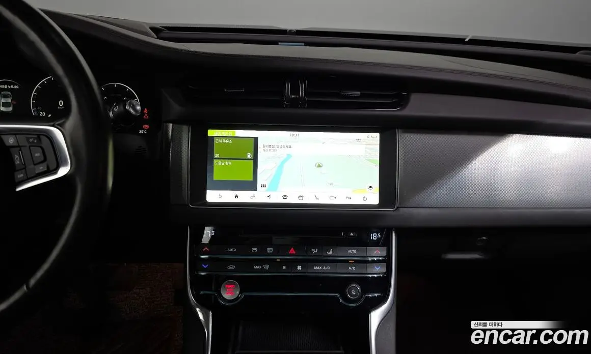 Jaguar XF 2018 2.0 автомат (гидро), фото 14 Jaguar XF 2018 2.0 автомат (гидро), фото 14