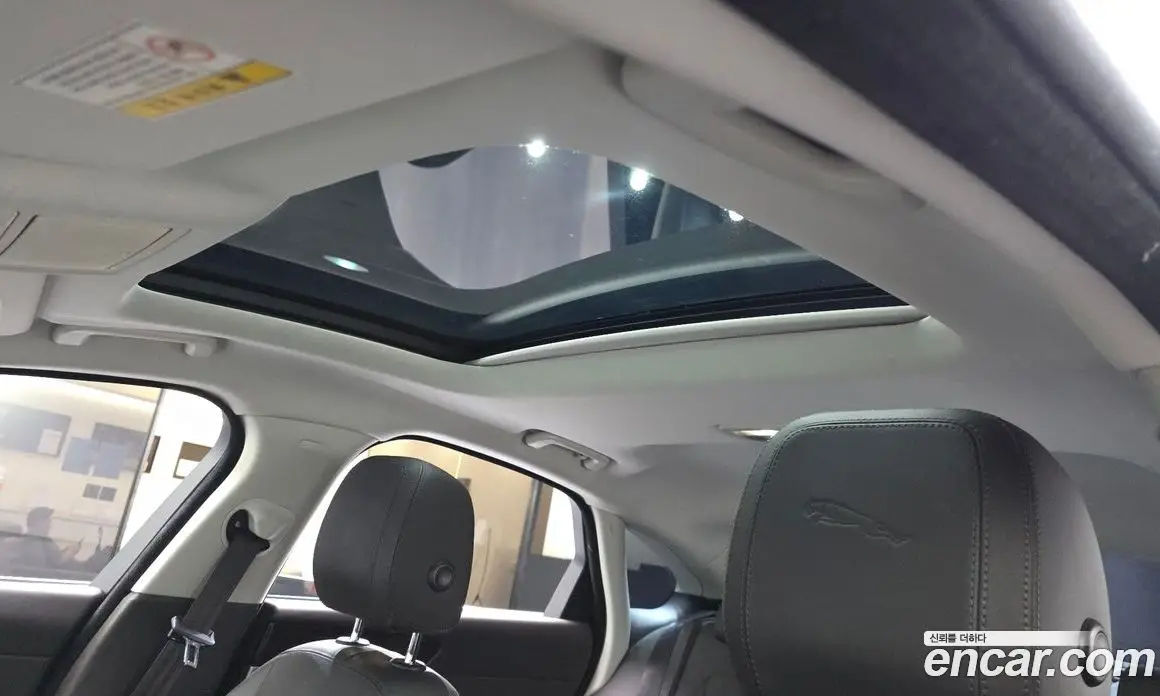 Jaguar XF 2018 2.0 автомат (гидро), фото 19 Jaguar XF 2018 2.0 автомат (гидро), фото 19