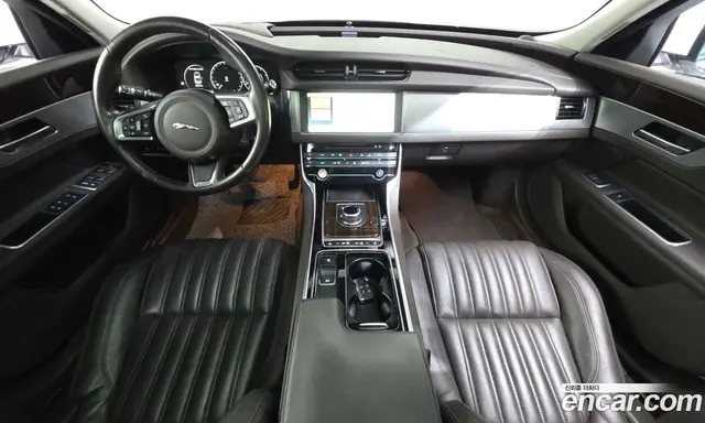 Jaguar XF 2018 2.0 автомат (гидро), миниатюра 7 Jaguar XF 2018 2.0 автомат (гидро), миниатюра 7