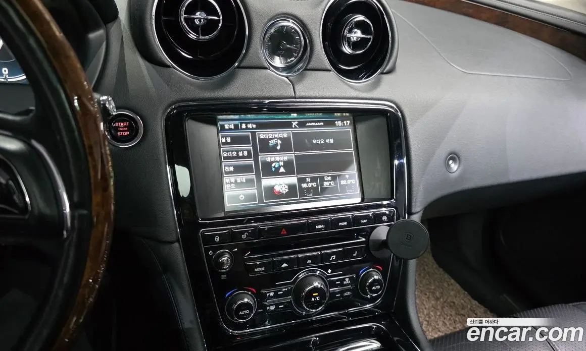 Jaguar XJ 2014 3.0 автомат (гидро), фото 14 Jaguar XJ 2014 3.0 автомат (гидро), фото 14
