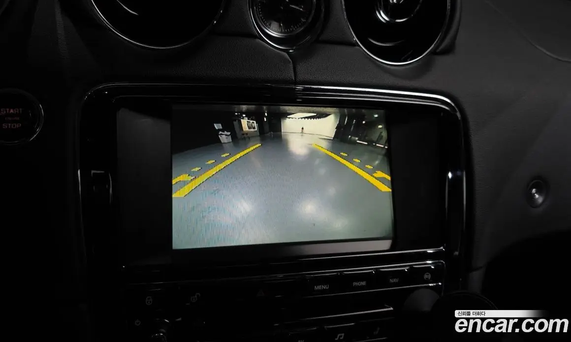 Jaguar XJ 2014 3.0 автомат (гидро), фото 15 Jaguar XJ 2014 3.0 автомат (гидро), фото 15