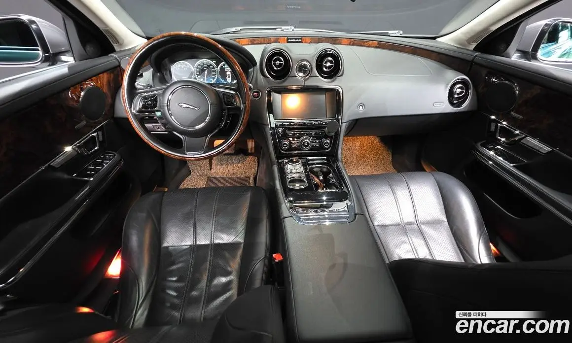 Jaguar XJ 2014 3.0 автомат (гидро), фото 7 Jaguar XJ 2014 3.0 автомат (гидро), фото 7