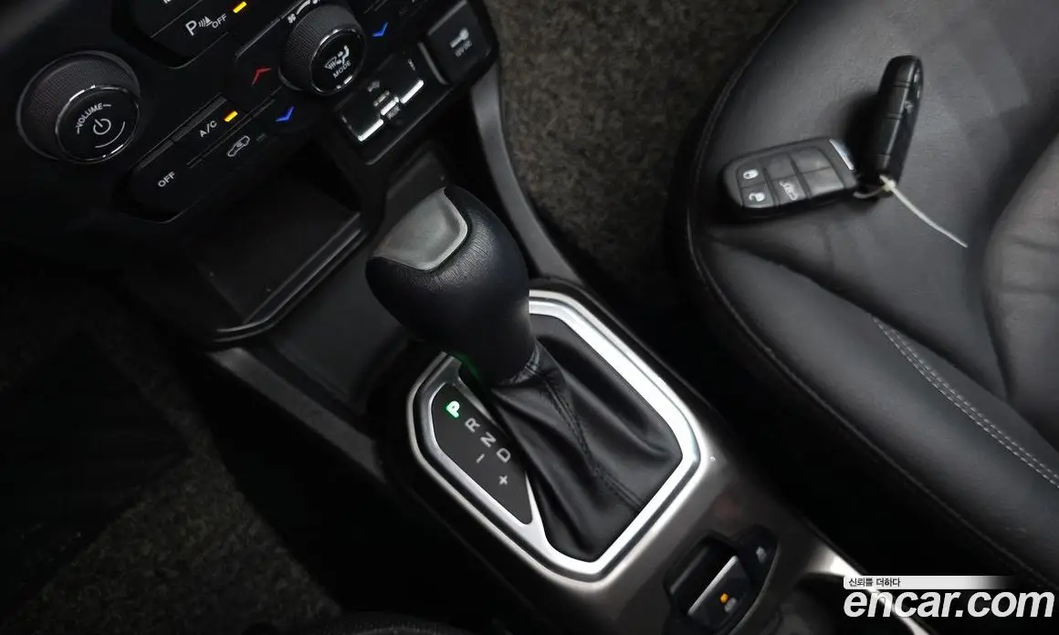 Jeep Renegade 2021 2.4 автомат (гидро), фото 12 Jeep Renegade 2021 2.4 автомат (гидро), фото 12