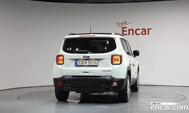 Jeep Renegade 2021 2.4 автомат (гидро), миниатюра 4 Jeep Renegade 2021 2.4 автомат (гидро), миниатюра 4