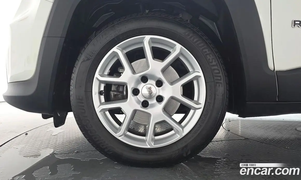 Jeep Renegade 2021 2.4 автомат (гидро), фото 5 Jeep Renegade 2021 2.4 автомат (гидро), фото 5