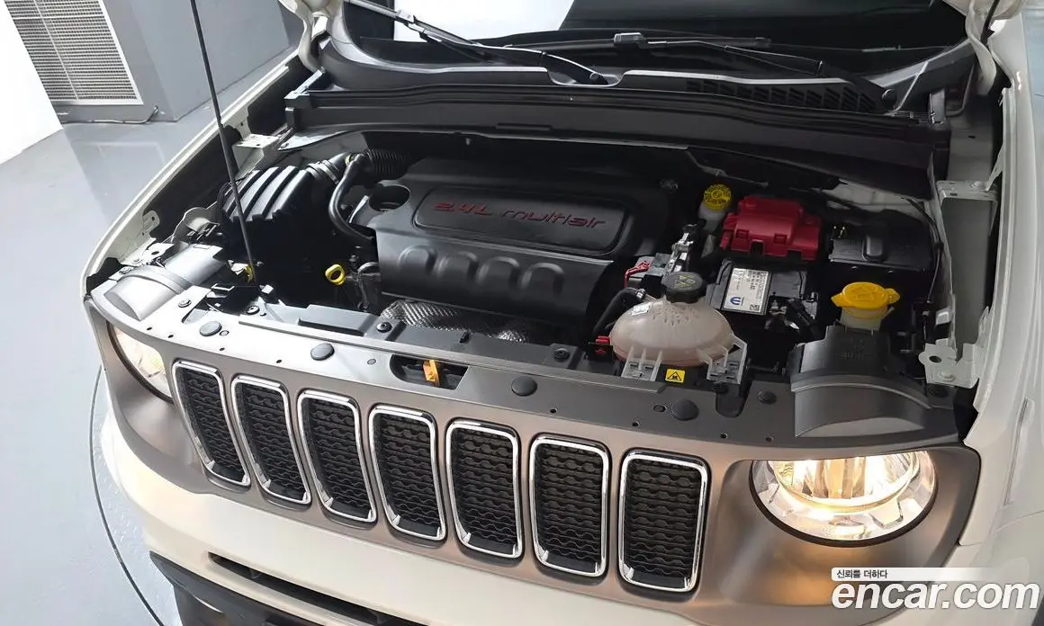Jeep Renegade 2021 2.4 автомат (гидро), фото 6 Jeep Renegade 2021 2.4 автомат (гидро), фото 6