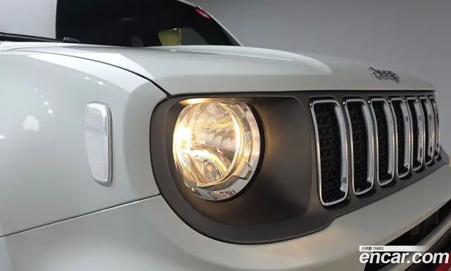 Jeep Renegade 2021 2.4 автомат (гидро), миниатюра 8 Jeep Renegade 2021 2.4 автомат (гидро), миниатюра 8