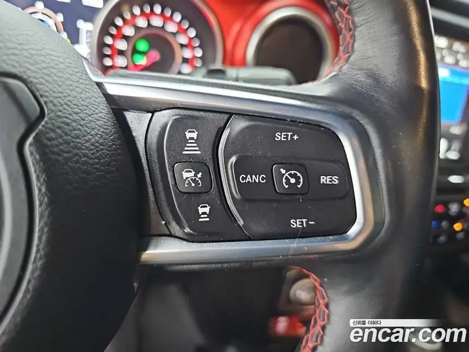 Jeep Wrangler 2019 2.0 автомат (гидро), фото 16 Jeep Wrangler 2019 2.0 автомат (гидро), фото 16