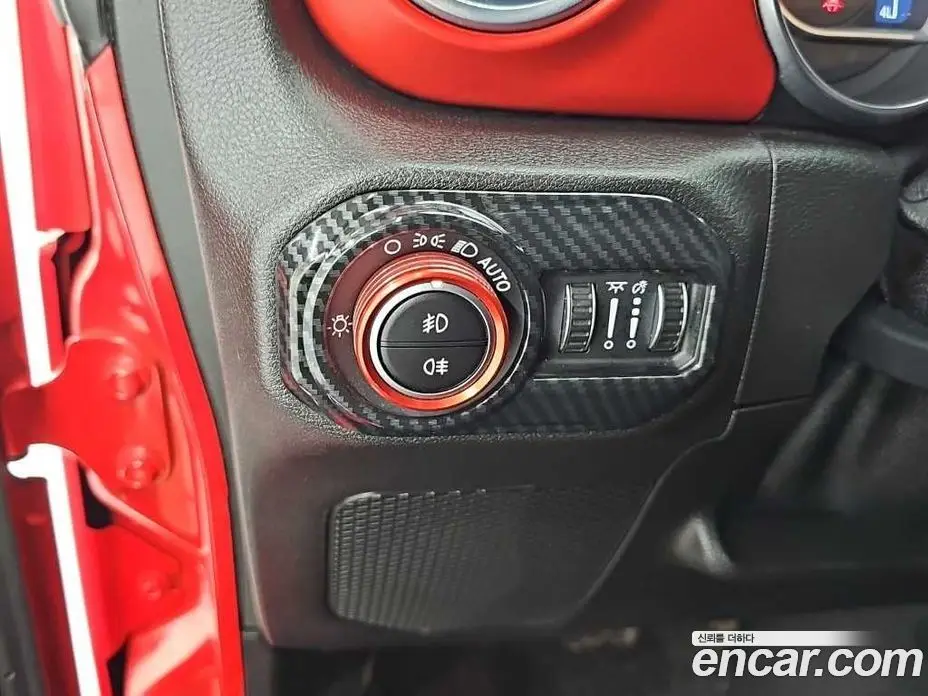 Jeep Wrangler 2019 2.0 автомат (гидро), фото 17 Jeep Wrangler 2019 2.0 автомат (гидро), фото 17