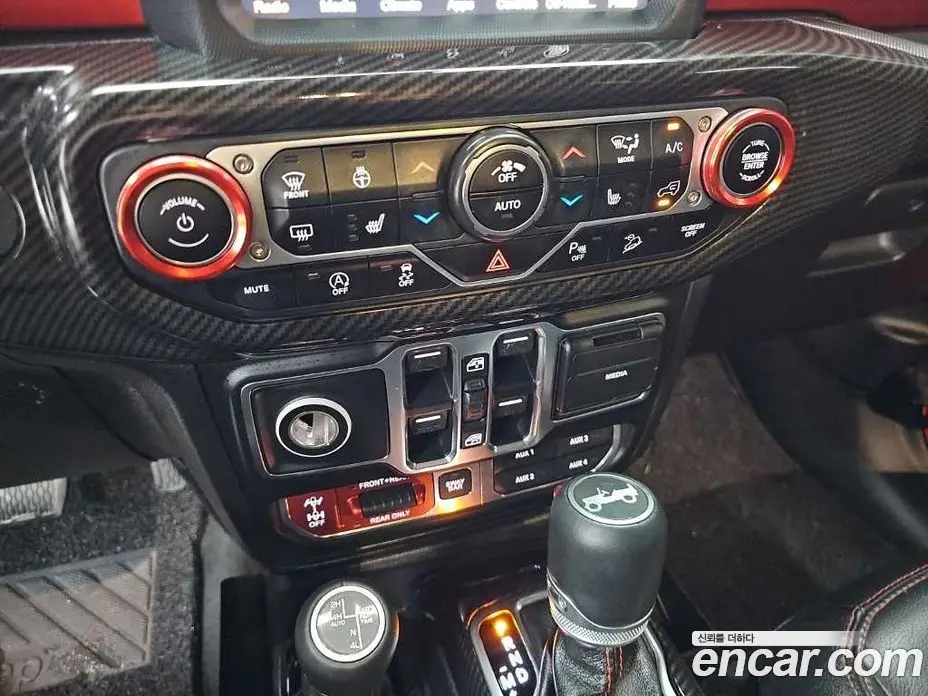 Jeep Wrangler 2019 2.0 автомат (гидро), фото 10 Jeep Wrangler 2019 2.0 автомат (гидро), фото 10
