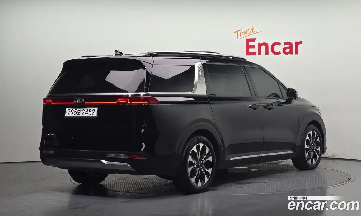Kia Carnival 2023 3.5 автомат (гидро), фото 2 Kia Carnival 2023 3.5 автомат (гидро), фото 2
