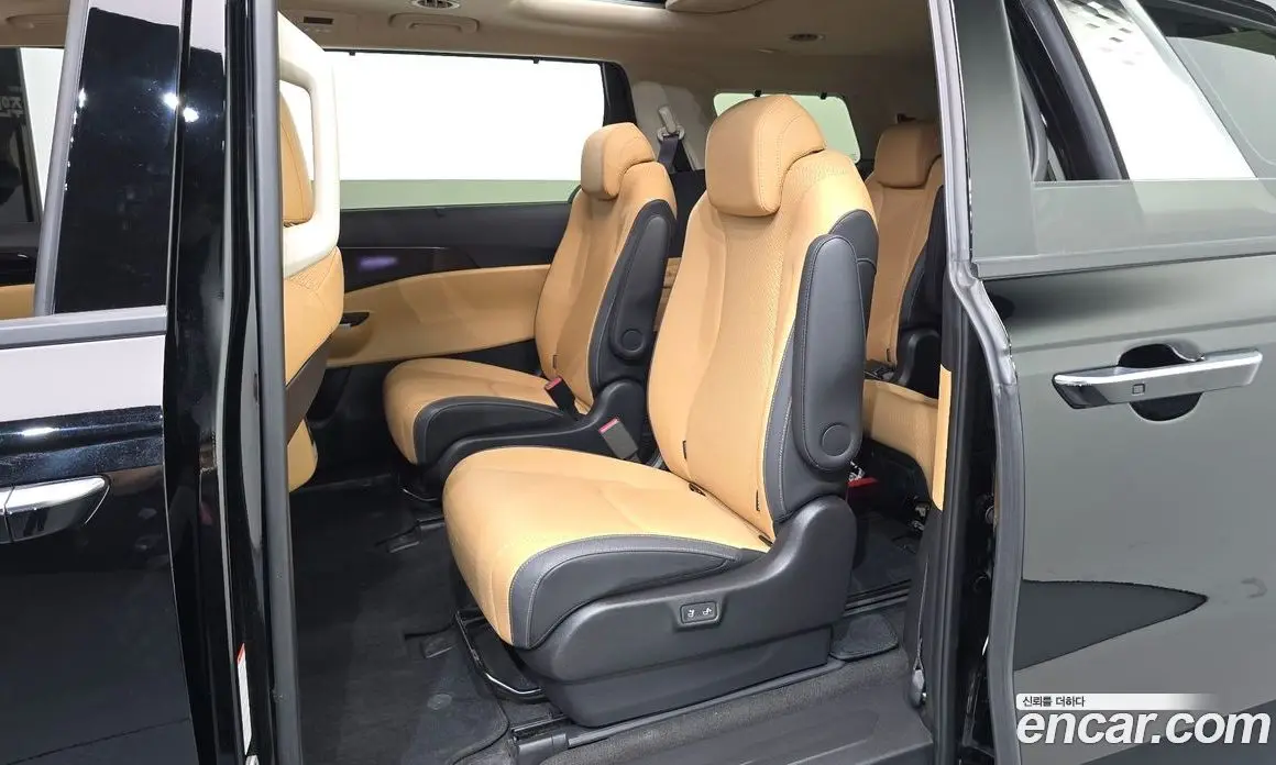 Kia Carnival 2023 3.5 автомат (гидро), фото 17 Kia Carnival 2023 3.5 автомат (гидро), фото 17