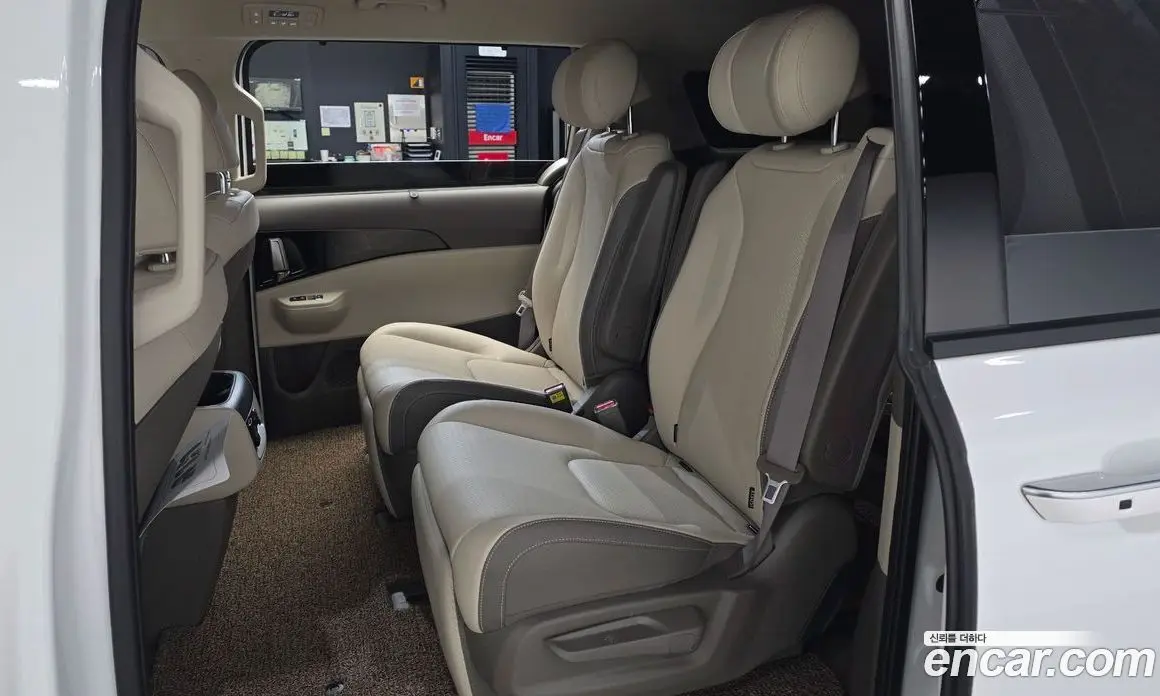 Kia Carnival 2025 3.5 автомат (гидро), фото 16